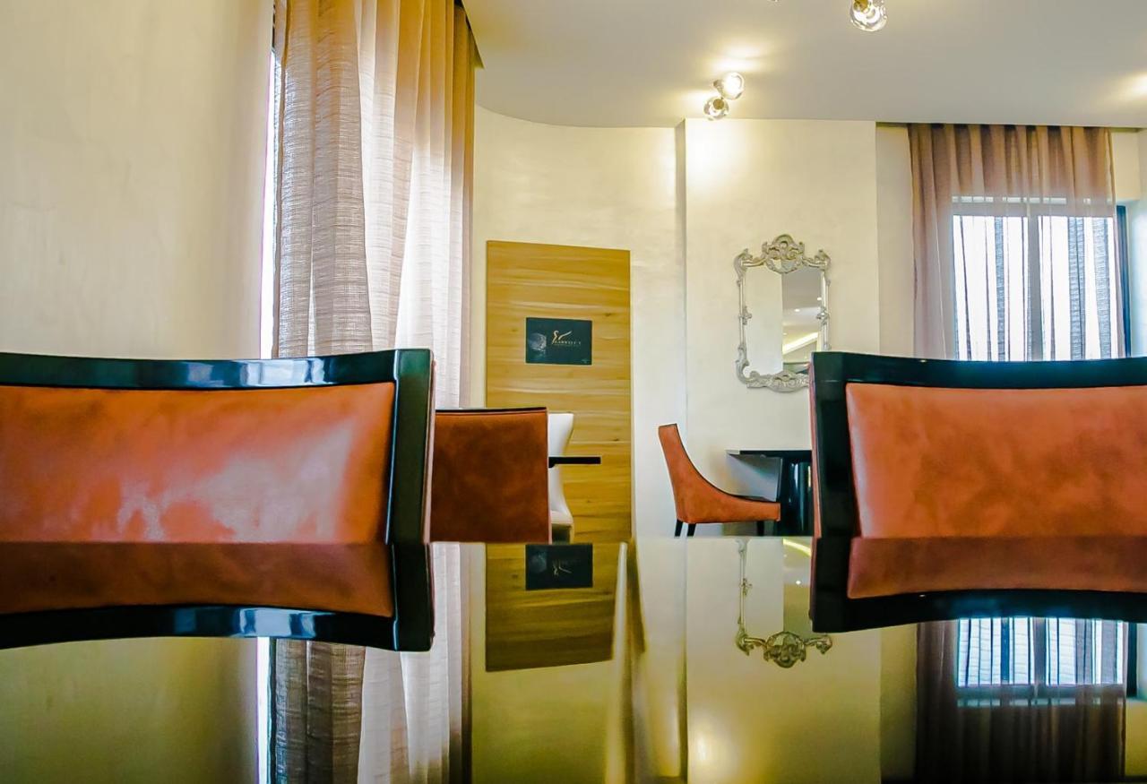 Royal Residences By Design Union Aliayabiagba Dış mekan fotoğraf