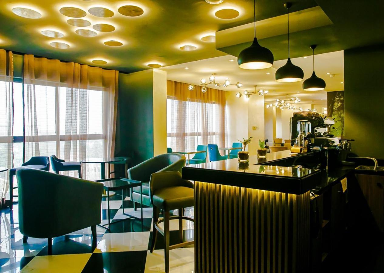 Royal Residences By Design Union Aliayabiagba Dış mekan fotoğraf